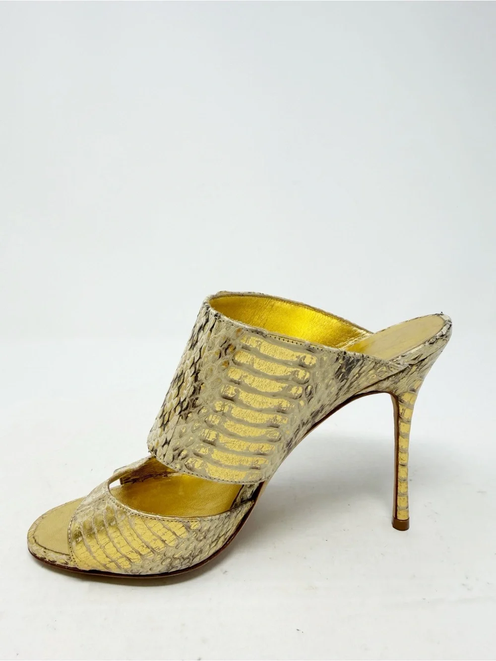 Manolo Blahnik manolo blahnik